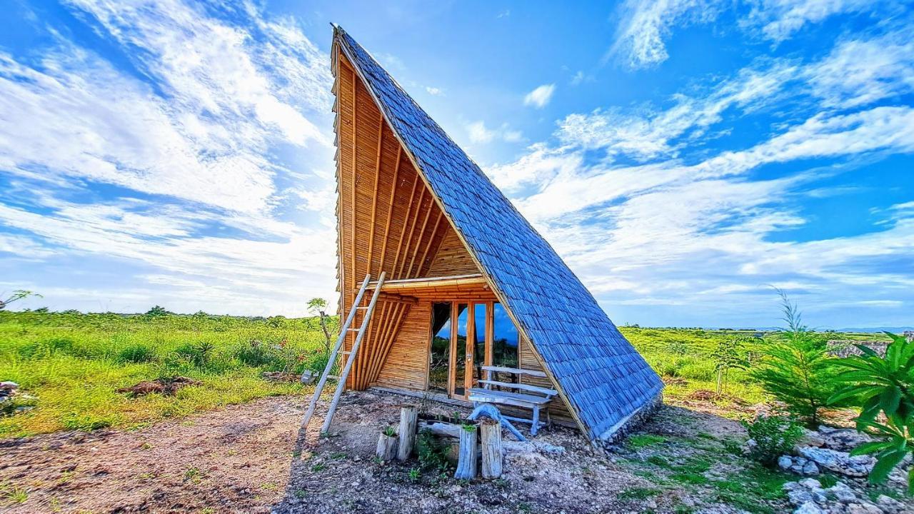 Hars Garden Sumba Hotel Waingapu Exterior foto